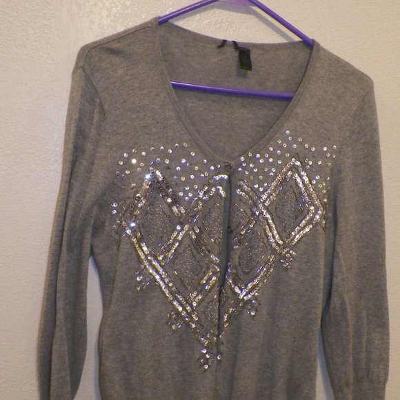 Sweater - Picture 2 of 4